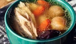 老母鸡炖汤爆料视频,一招解锁美味佳肴